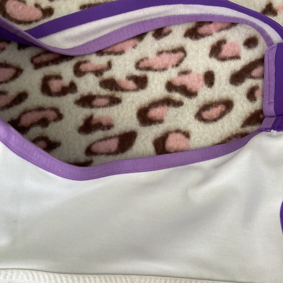 New Balance Sports Bra - Picture 5 of 8